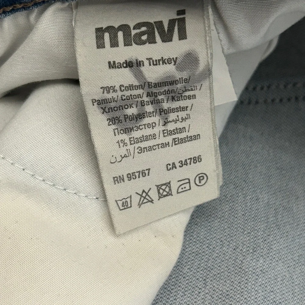 Mavi zach straight